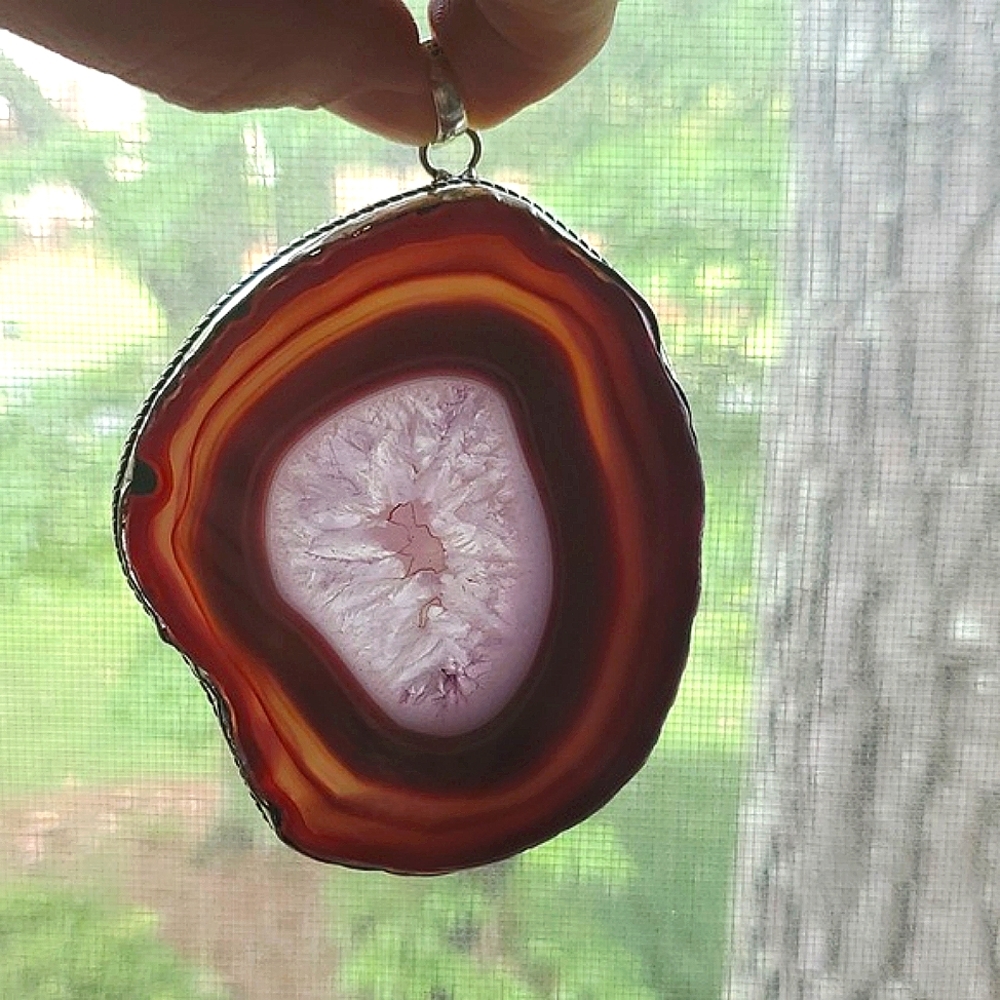 Agate Geode Crystal - Statement Pendant - Picture 3 of 11